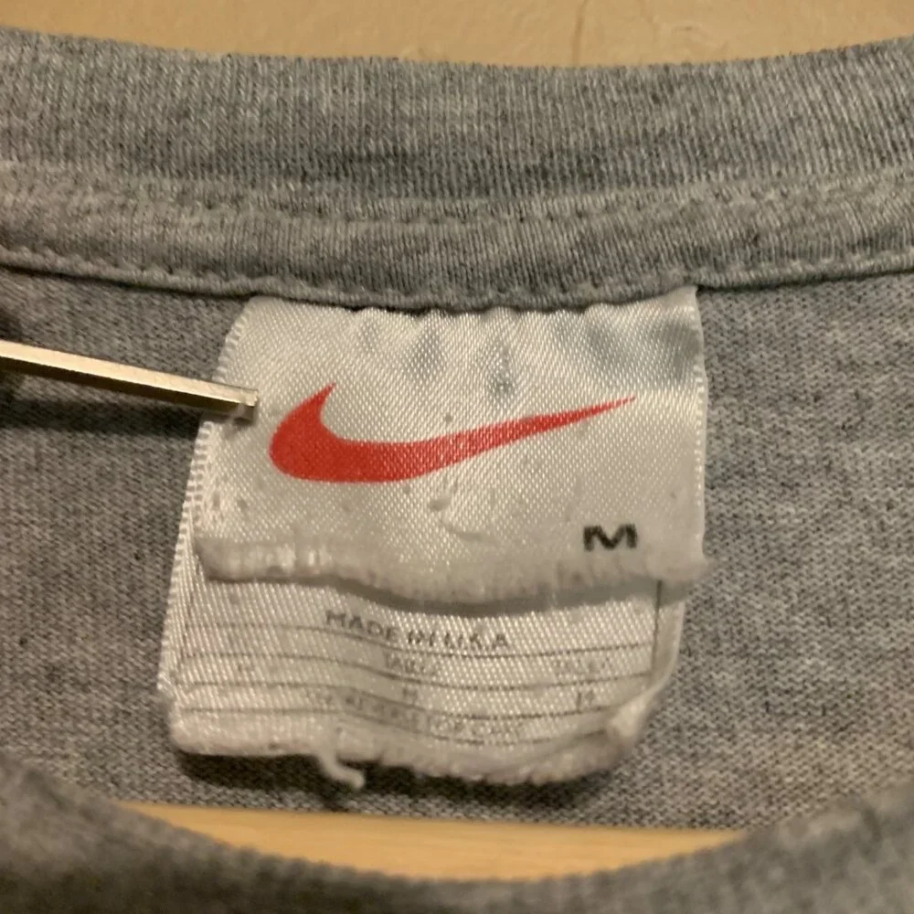VTG Y2K Nike Women’s‎ T-Shirt Gray Nike Logo Short Sleeve 100% Cotton Sz M Gorp